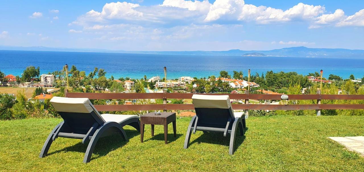 Bungalow White Tennis Apartments & Suites Пефкохори Экстерьер фото