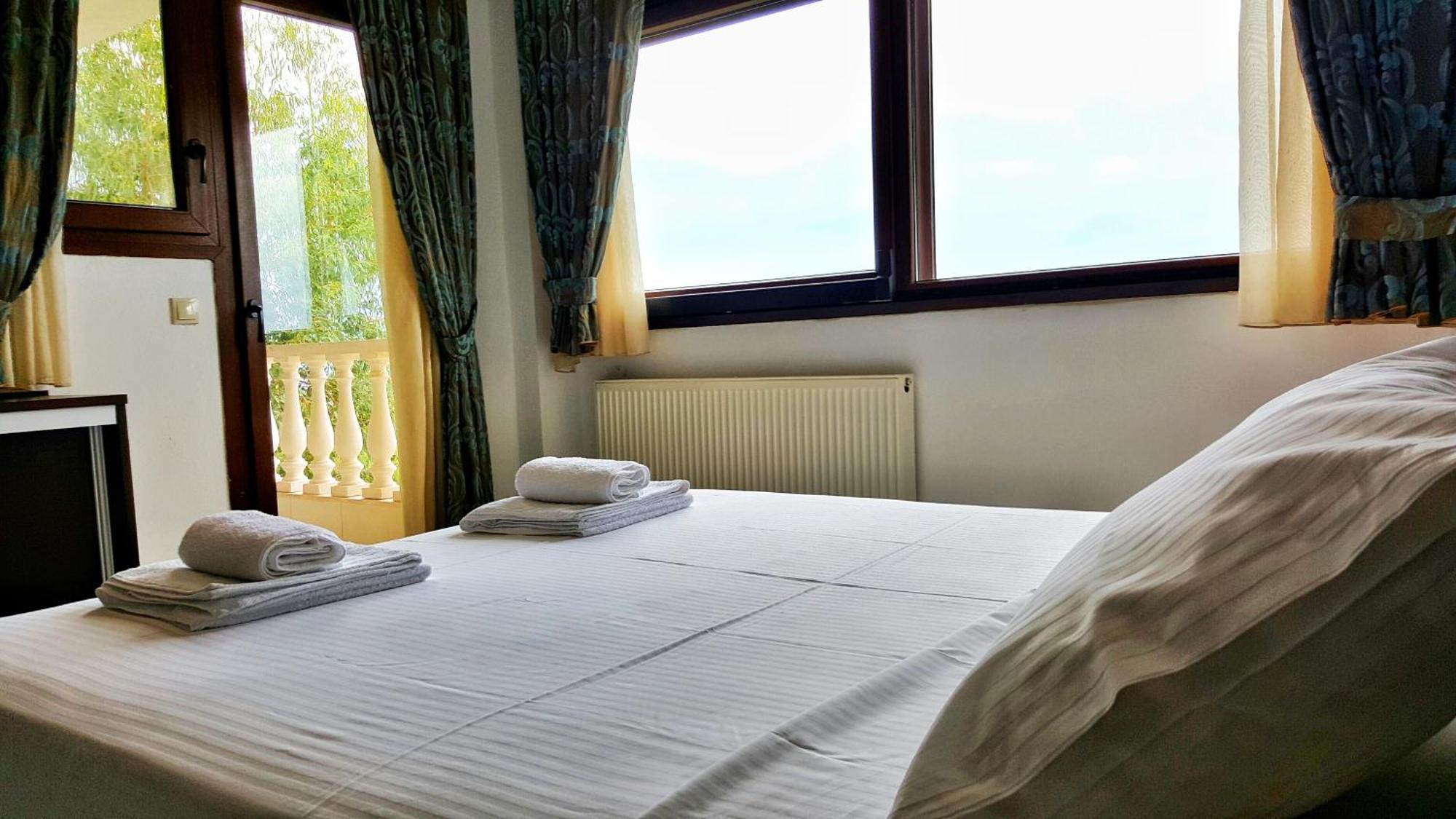 Bungalow White Tennis Apartments & Suites Пефкохори Номер фото