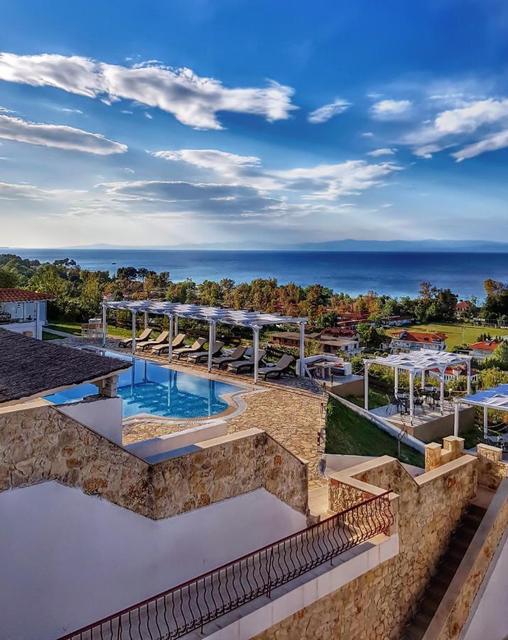 Bungalow White Tennis Apartments & Suites Пефкохори Экстерьер фото